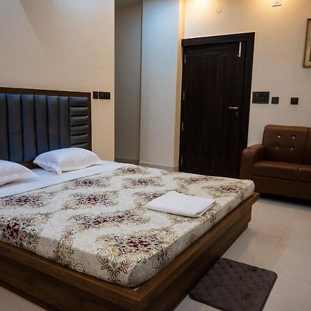 Unique Shantiniketan Hotel Sri Niketan Bagian luar foto
