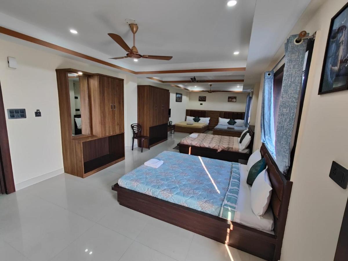 Unique Shantiniketan Hotel Sri Niketan Bagian luar foto